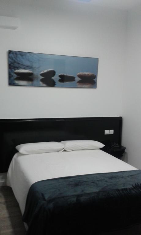 Hostal Buenos Aires Madrid Oda fotoğraf