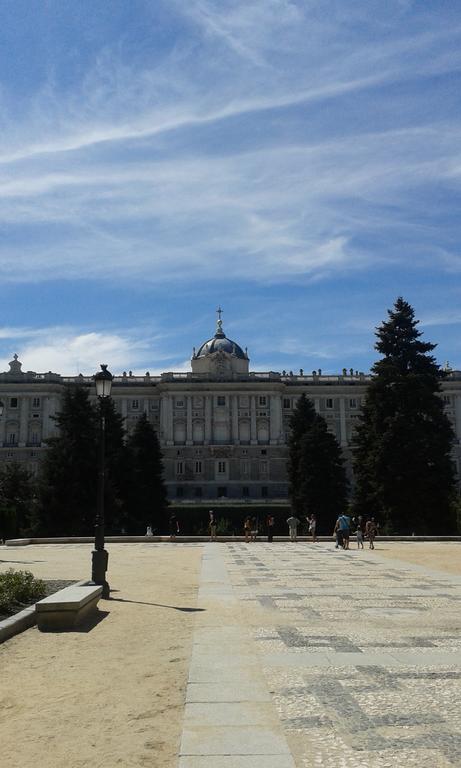 Hostal Buenos Aires Madrid Dış mekan fotoğraf