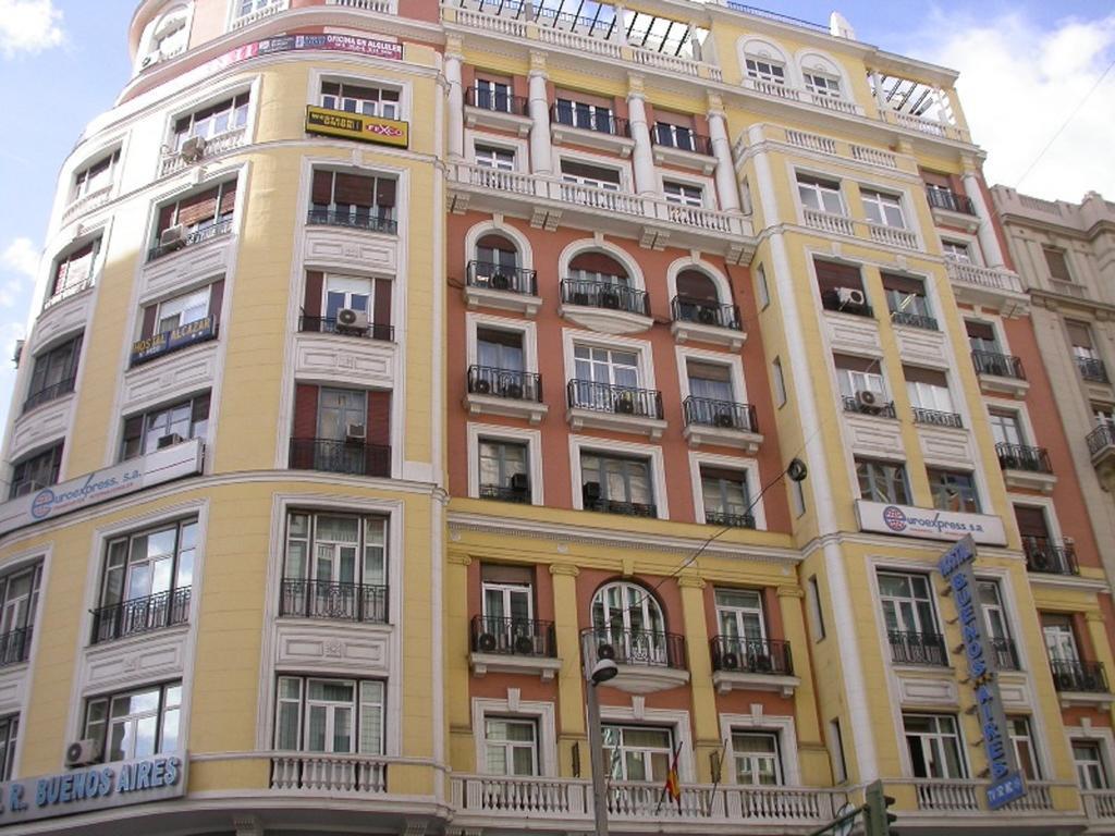 Hostal Buenos Aires Madrid Dış mekan fotoğraf